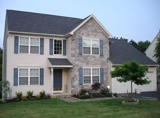 1326 Meadowview Dr, Pottstown, PA 19464
