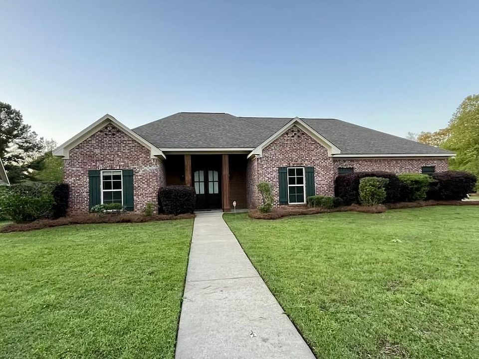 1st image of 120 Bear Creek Cir