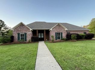 120 Bear Creek Cir, Canton, MS 39046