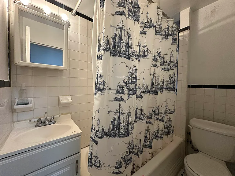 11 E 32nd St #5C — Photo 11