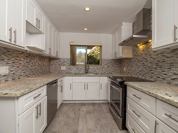 3rd image of 640 W Solana Cir Unit 13
