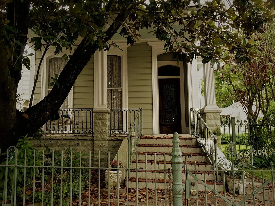 2343 Constance St