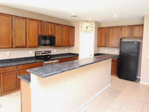 4th image of 5307 W BEVERLY Road