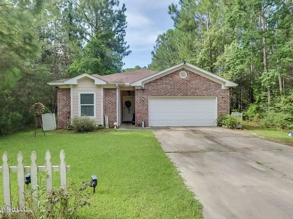 6095 W Pike St, Bay Saint Louis, MS 39520