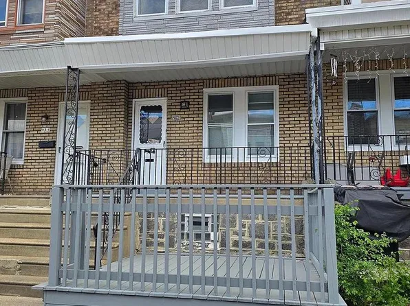 962 Carver St, Philadelphia, PA 19124