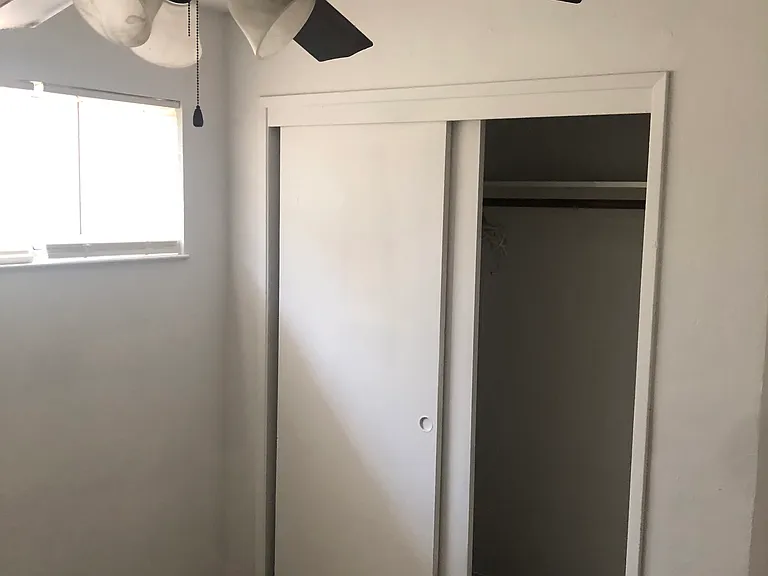 Accommodating second bedroom.