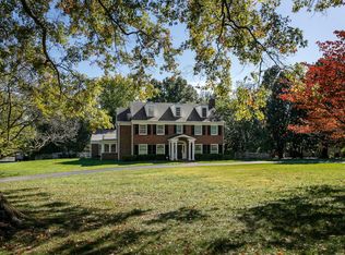 5018 Dunvegan Rd, Louisville, KY 40222