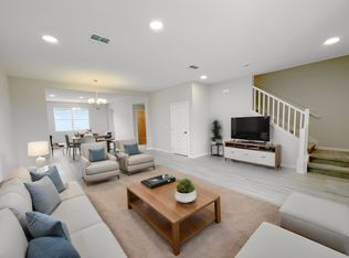 1422 Mount Royal Dr, Saint Cloud, FL 34771