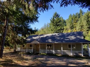 712 Schad Rd, Elkton, OR 97436