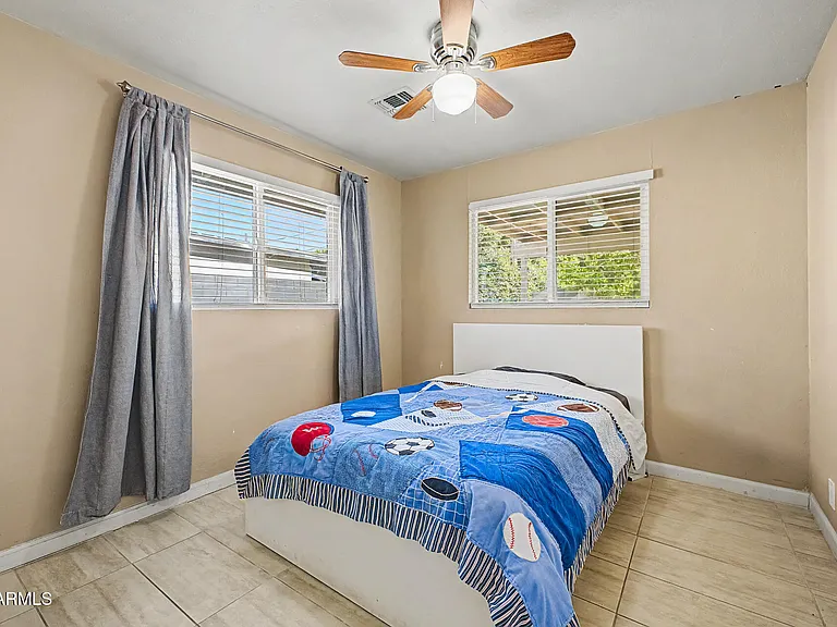 515 E Vista Del Cerro Dr — Photo 19