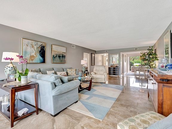 4th image of 4680 SW Parkgate Boulevard #C