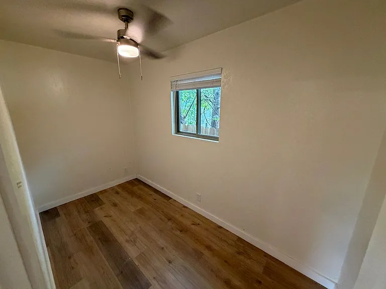 2047 W Laurel St #2 — Photo 7