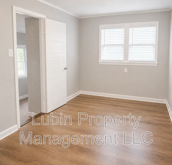 1758 McMillan St — Photo 3