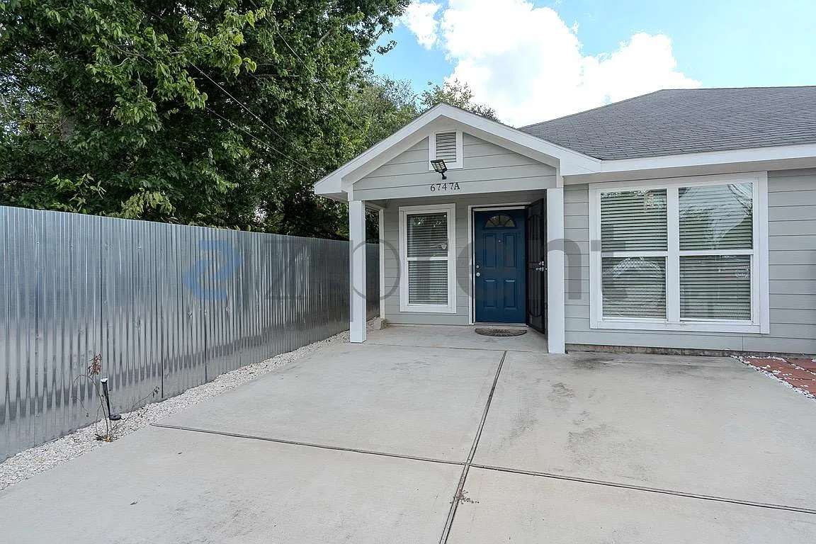 3 bed, 2360 sqft, $1,950 — Photo 3