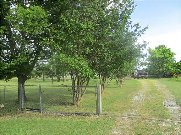 3rd image of 7990 County Road 436