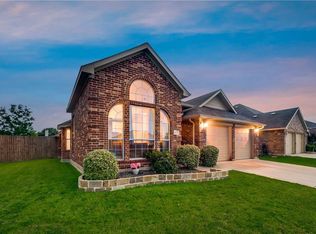 617 Tumbleweed Dr, Forney, TX 75126