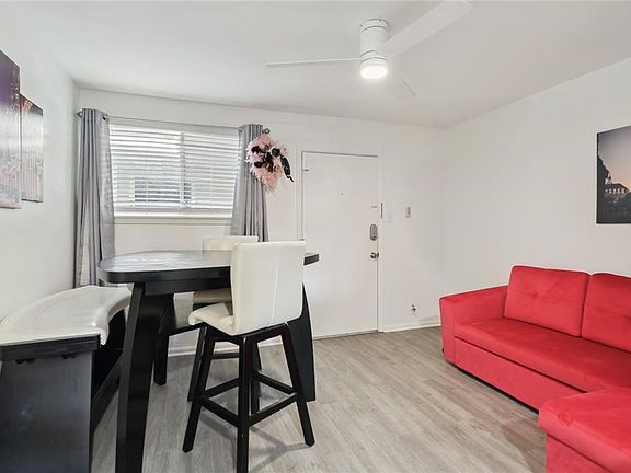 4th image of 816 Nashville Ave APT N