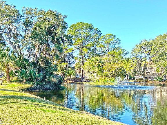 3rd image of 2546 S Pebble Brook Dr