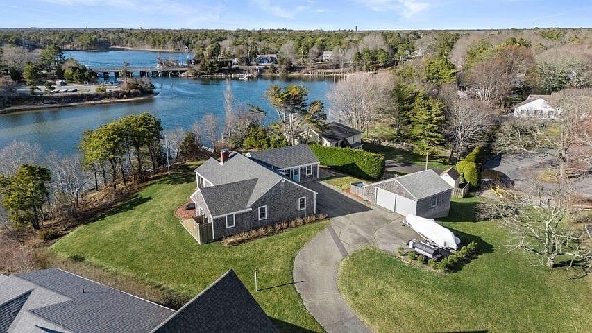 1st image of 30 Captain Nickerson Ln
