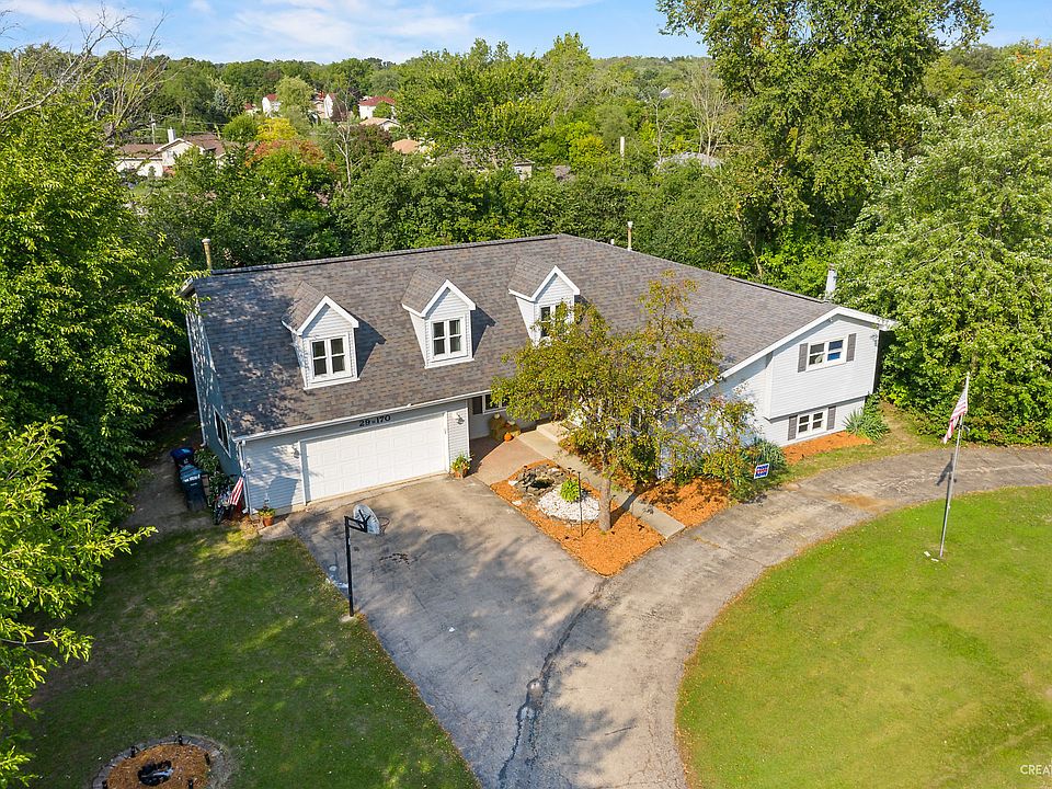 1st image of 29W170 Donald Ave