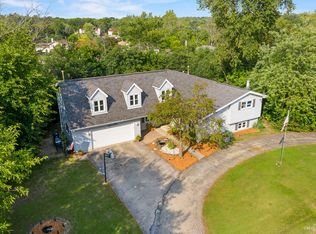 29W170 Donald Ave, West Chicago, IL 60185