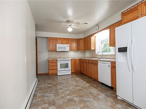 5th image of 174 Mowry Rd