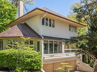 1655 Sylvester Pl, Highland Park, IL