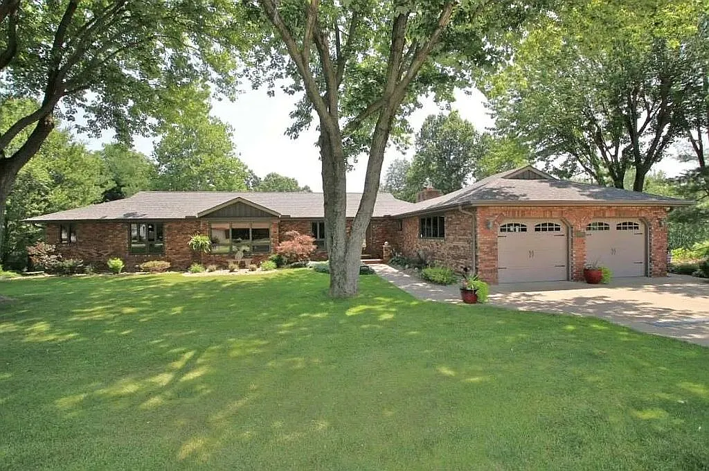2826 S Hilton Ln photo 1