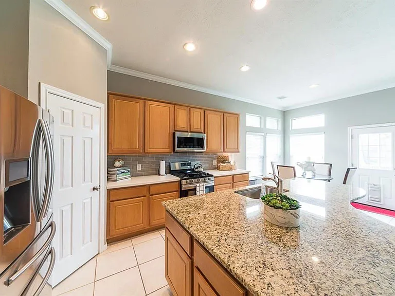 24023 Northshire Ln — Photo 13