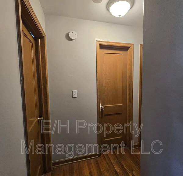 718 S Hunter St — Photo 9