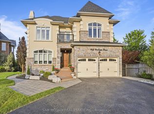 962 Fredonia Dr #Basement, Mississauga, ON L5C 2W4
