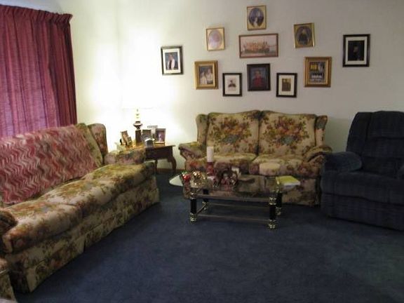 2nd image of 129 Berkshire Ln
