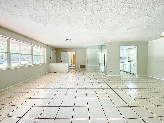 3rd image of 2647 51st St