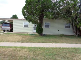 1001 S Plains Park Dr, Roswell, NM 88203
