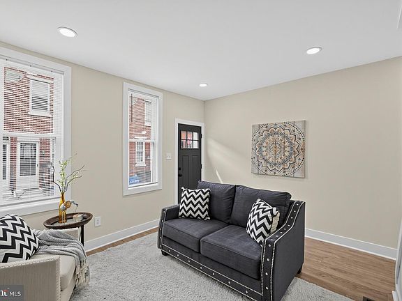 5th image of 831 Livingston St