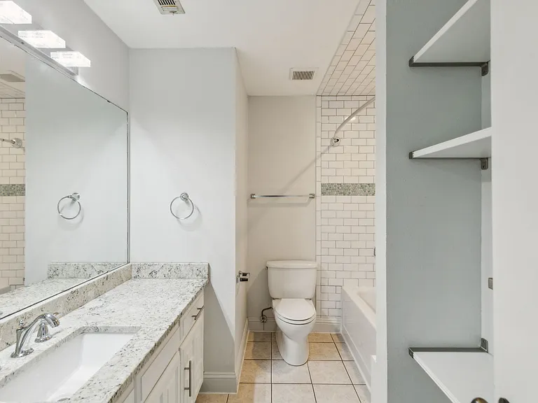 3805 Covinton Ln — Photo 24