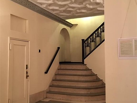 2nd image of 105 W 72nd St APT 12A
