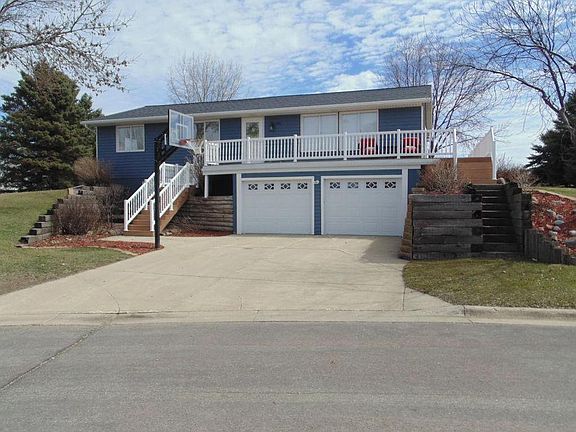 3rd image of 441 Sparks Dr