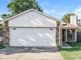 4601 Fernwood Dr, Arlington, TX 76001