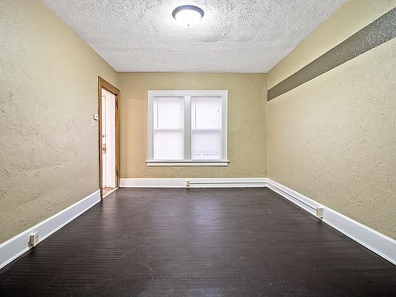 4th image of 119 Louis Ave