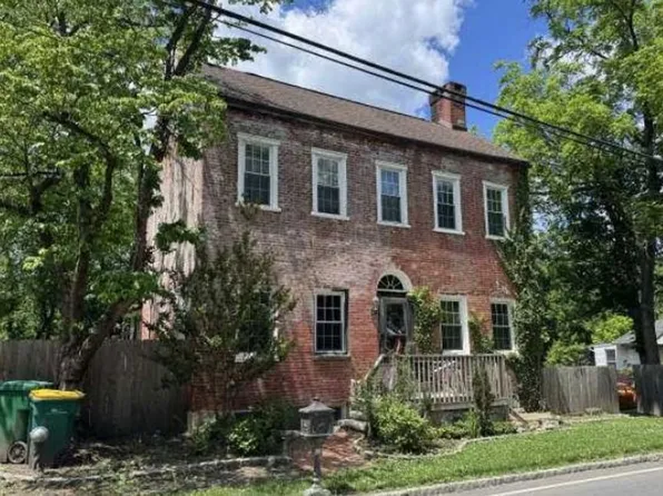 4507 Newportville Rd, Levittown, PA 19056