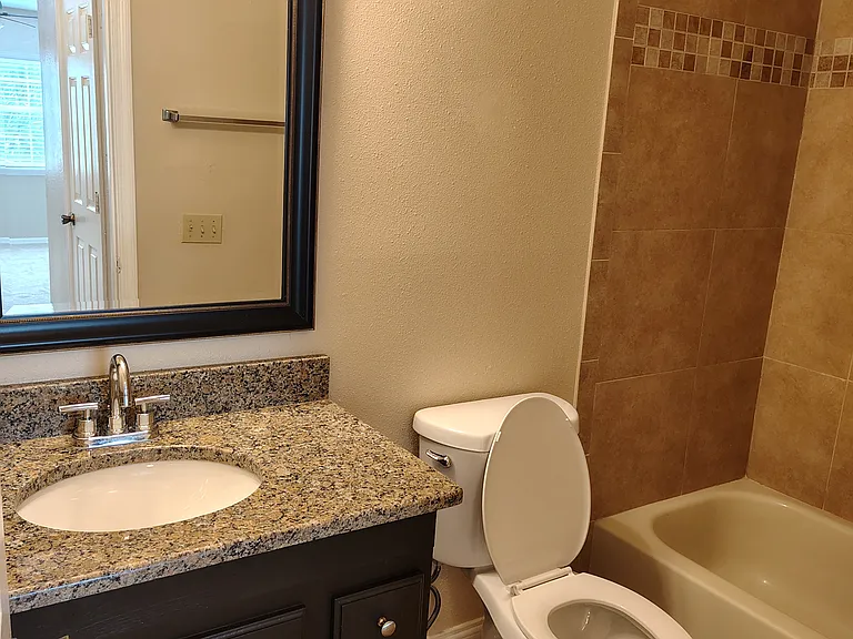 4204 Clubside Dr — Photo 21