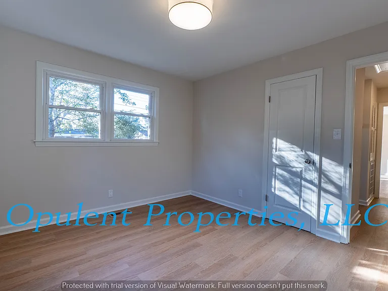 834 Savage Rd — Photo 17