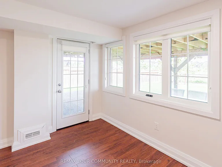 176 Aishford Rd #LOWER — Photo 6