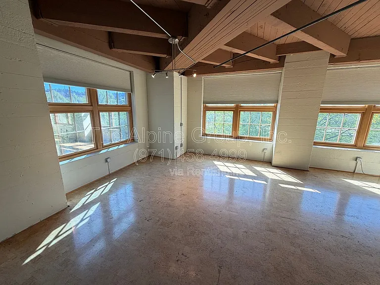 1420 NW Lovejoy St #414 — Photo 8