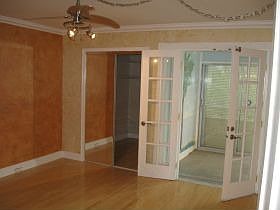 4th image of 4063 Oakridge Dr #F