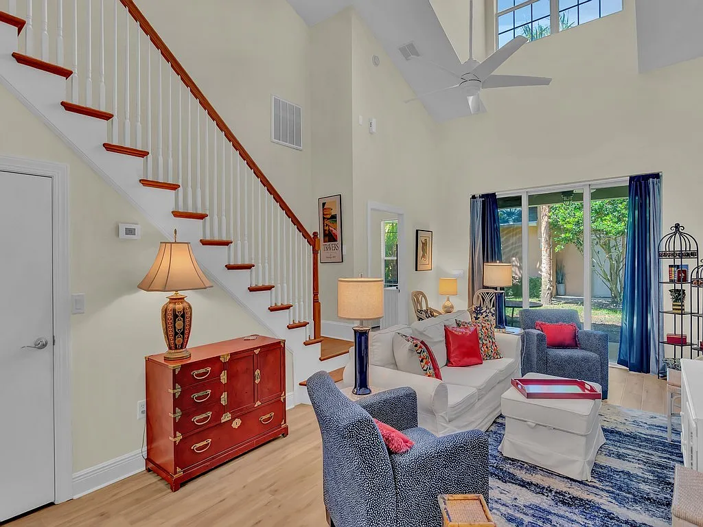 3 bed, 2.5 bath, 1766 sqft, $4,500 — Photo 3