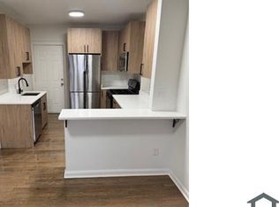 4944 N Harding Ave APT 2W, Chicago, IL 60625