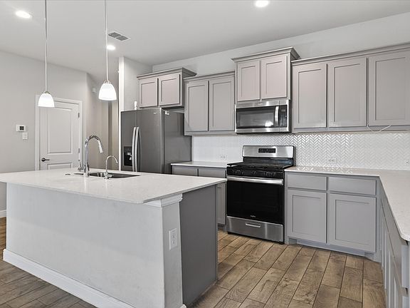 5th image of 1132 Kirkham Way