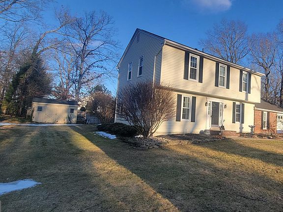 3rd image of 2229 Finch St